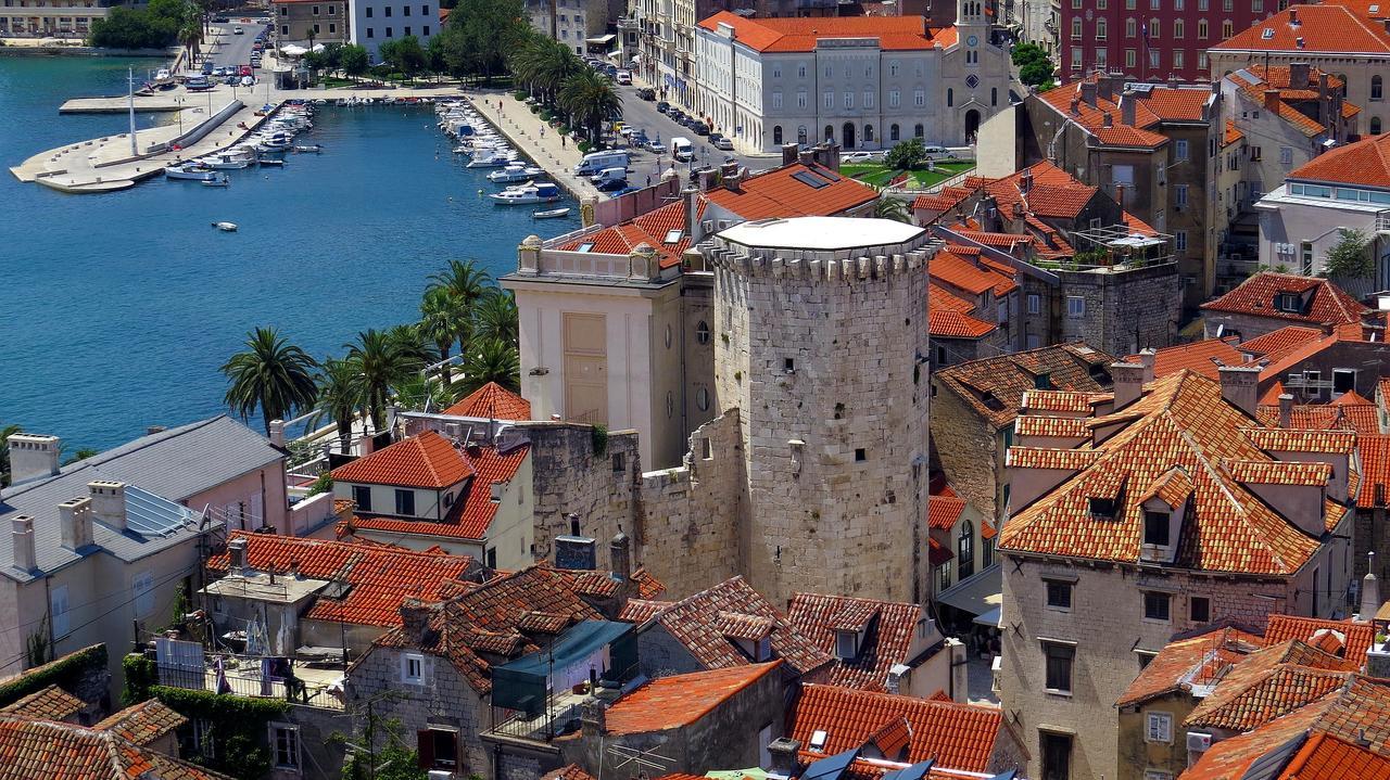 A Quiet Apartment With Balcony In Split Luaran gambar