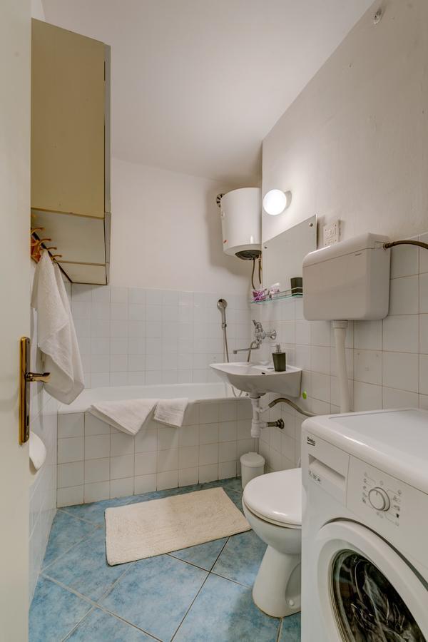A Quiet Apartment With Balcony In Split Luaran gambar